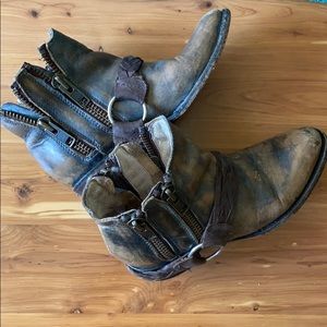 Free bird boots